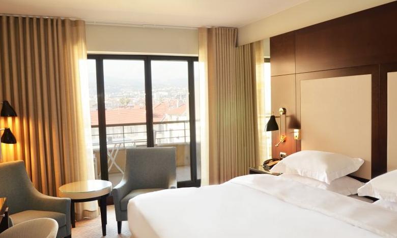 Twin King Room Hyatt Regency Nice Palais de la Méditerranée